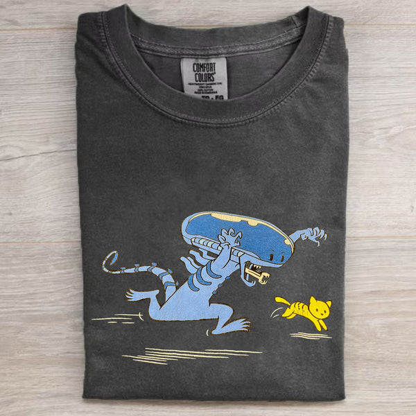 Vintage Funny Alien and Cat Cute T-shirt